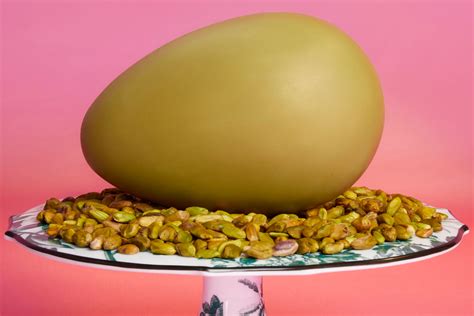 cioccolatini gucci|Salted Pistachio Chocolate Egg .